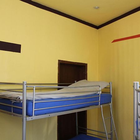 Fun House Hostel บูคาเรสต์ ภายนอก รูปภาพ