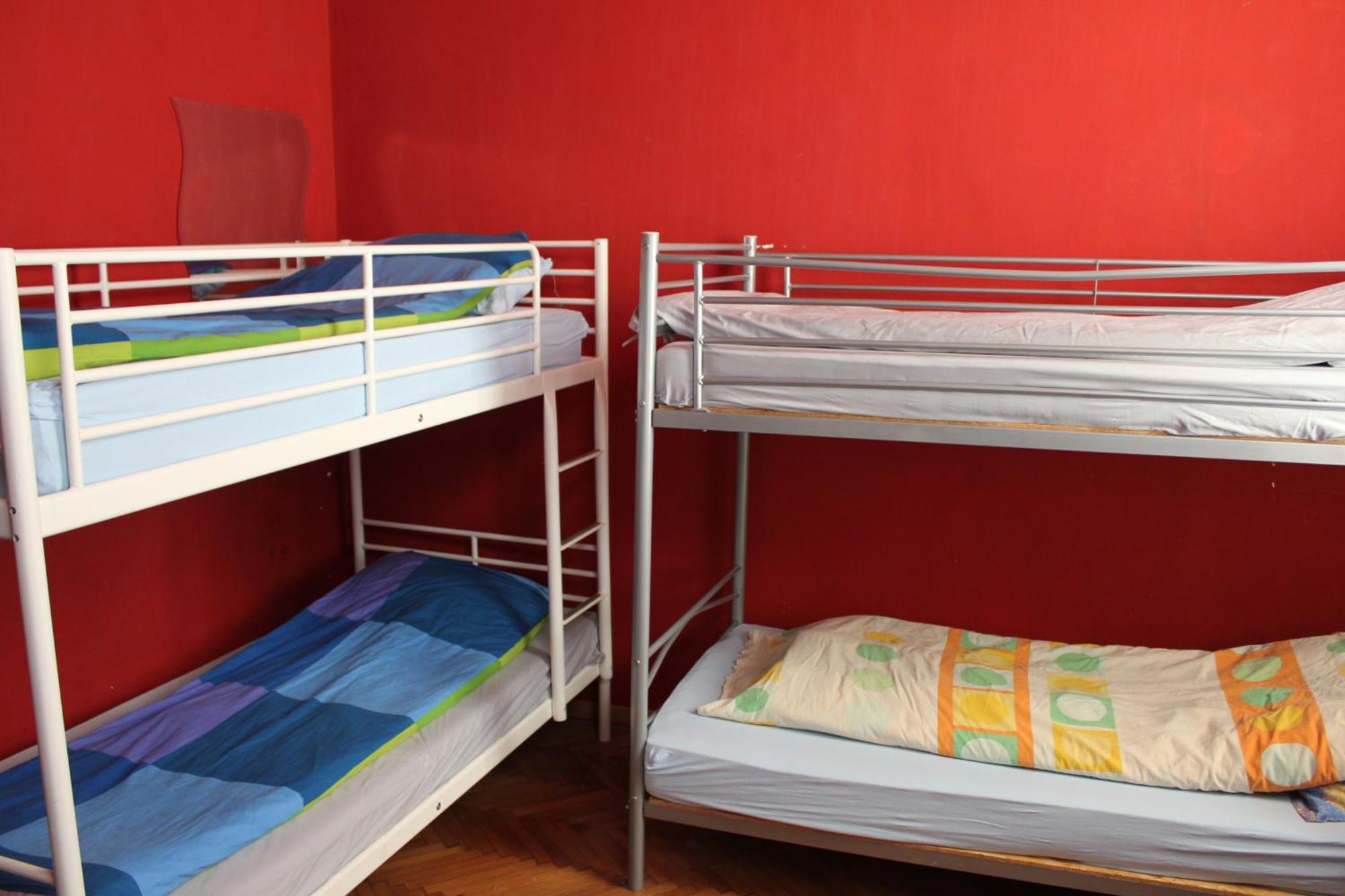 Fun House Hostel บูคาเรสต์ ภายนอก รูปภาพ
